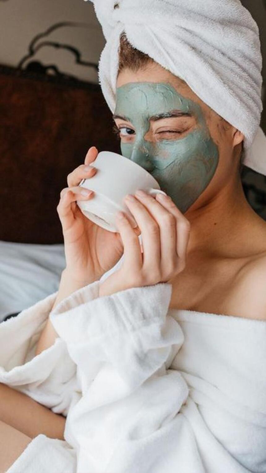 3 DIY maske za lice koje će vam pomoći u borbi protiv akni