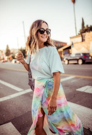 Tie dye: Kako kombinirati uzorak sezone + high street preporuke