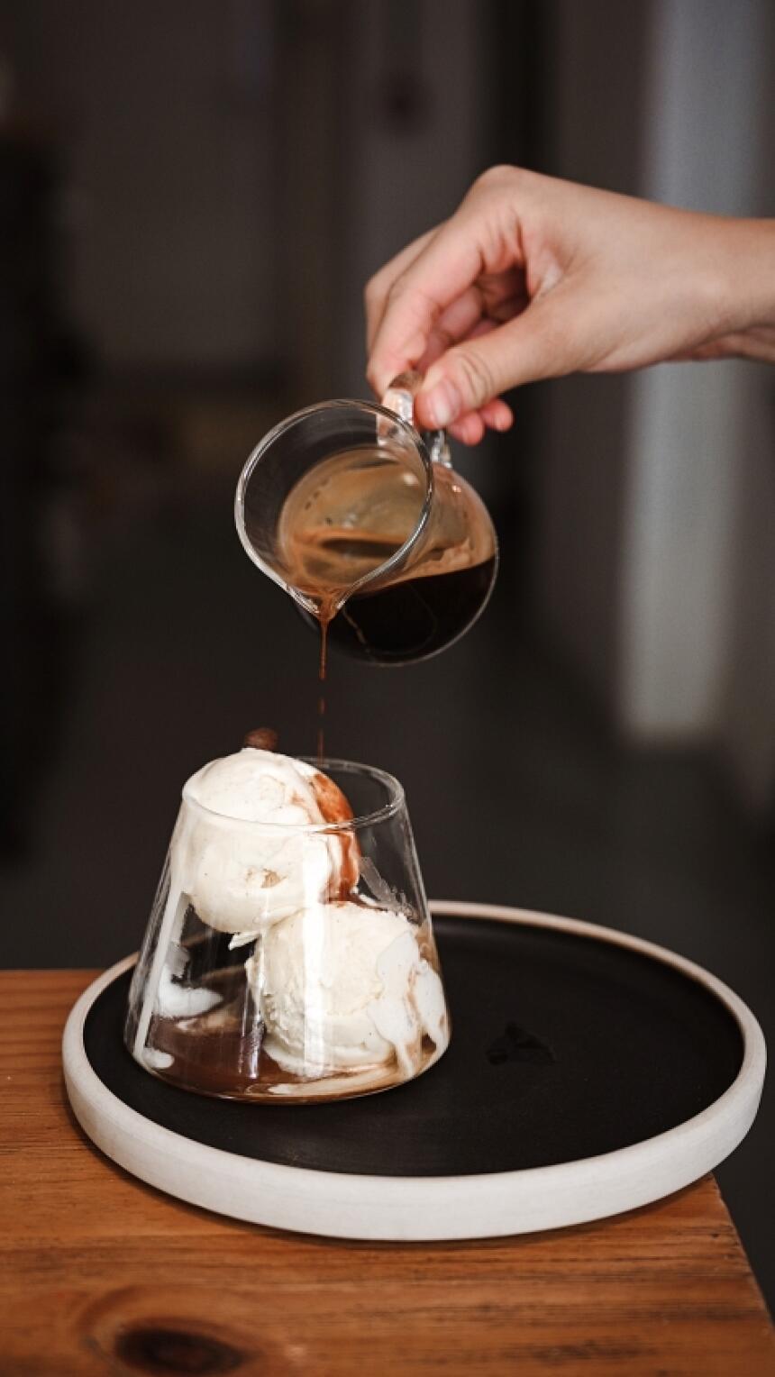 Recept za najfiniju ljetnu kavu sa sladoledom - affogato