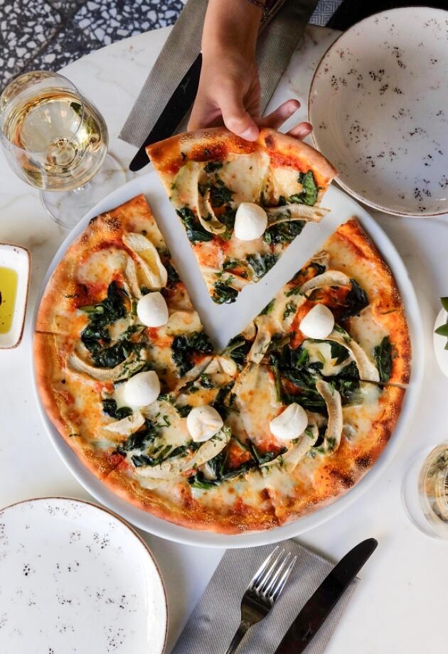 3 recepta za ukusnu i brzu pizzu koju možete pripremiti bez kvasca