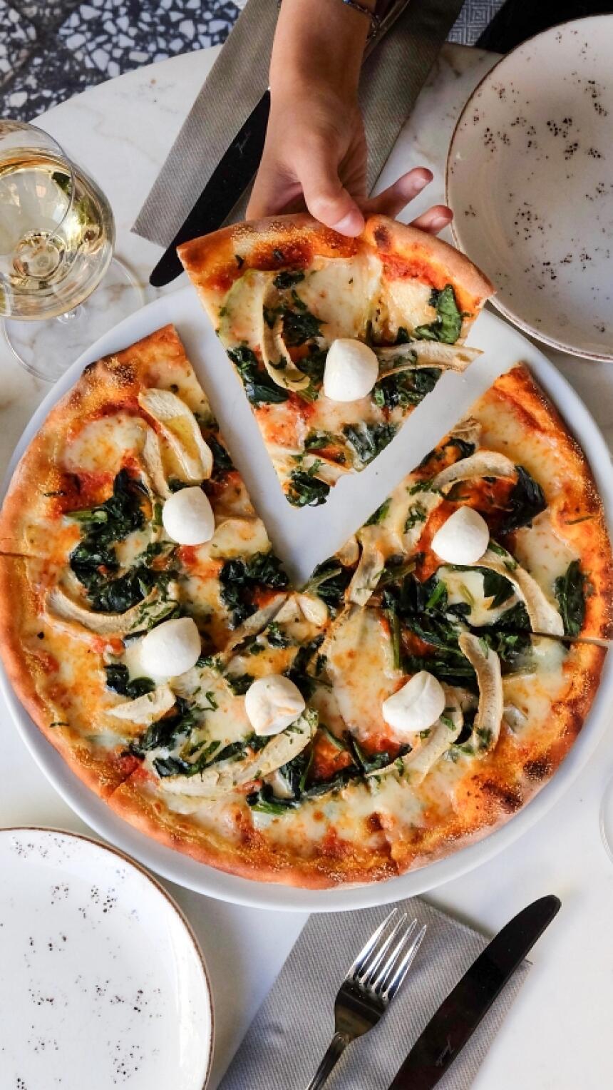3 recepta za ukusnu i brzu pizzu koju možete pripremiti bez kvasca