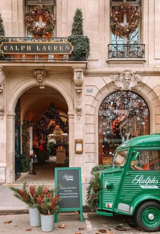 Ralph Lauren je u Parizu otvorio 'coffee truck' sa slasticama koji izgleda neodoljivo. Idemo u virtualnu šetnju.