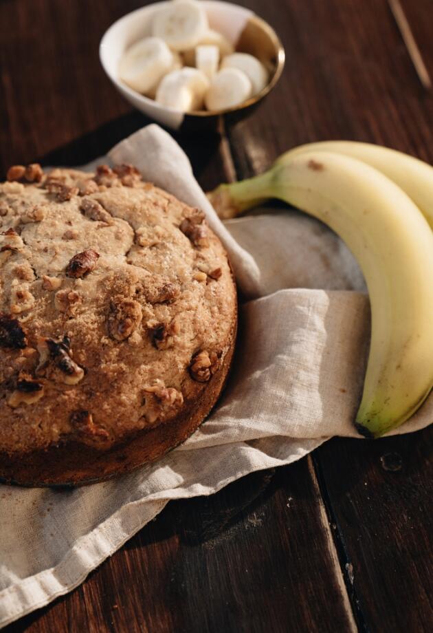 #bananabread: Za samo 10 minuta pripremite slatki kolač s bananama, malinom i čokoladom