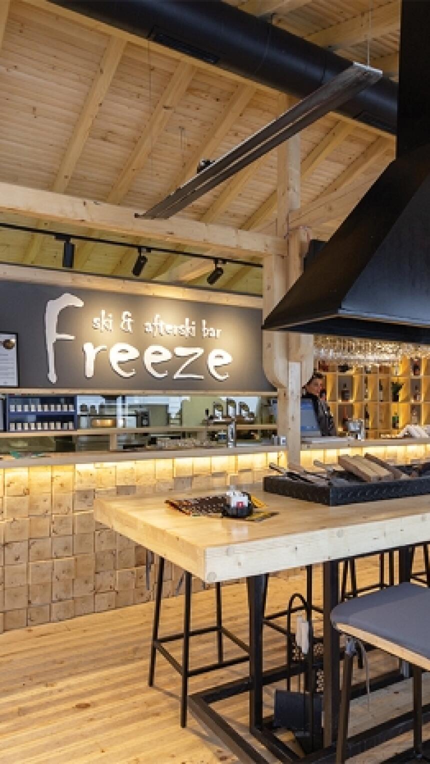 Zavirite u novootvoreni Freeze Ski & After Bar na Jahorini koji ima savršen pogled na planinsku stazu