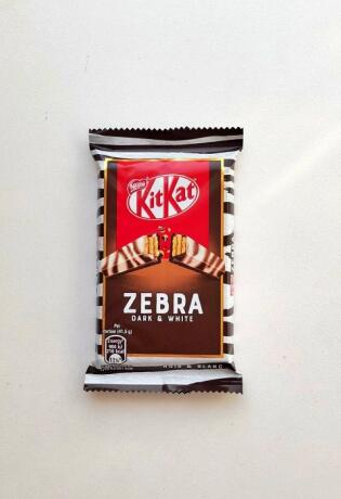 Prugice su in! Kit Kat ima novi Zebra okus koji jedva čekamo probati.