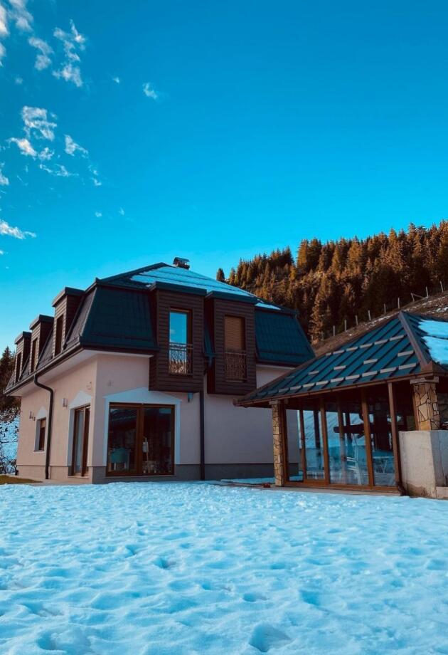 Svi pričaju o ovoj planinskoj kući na Bjelašnici, a mi smo saznali i zašto!