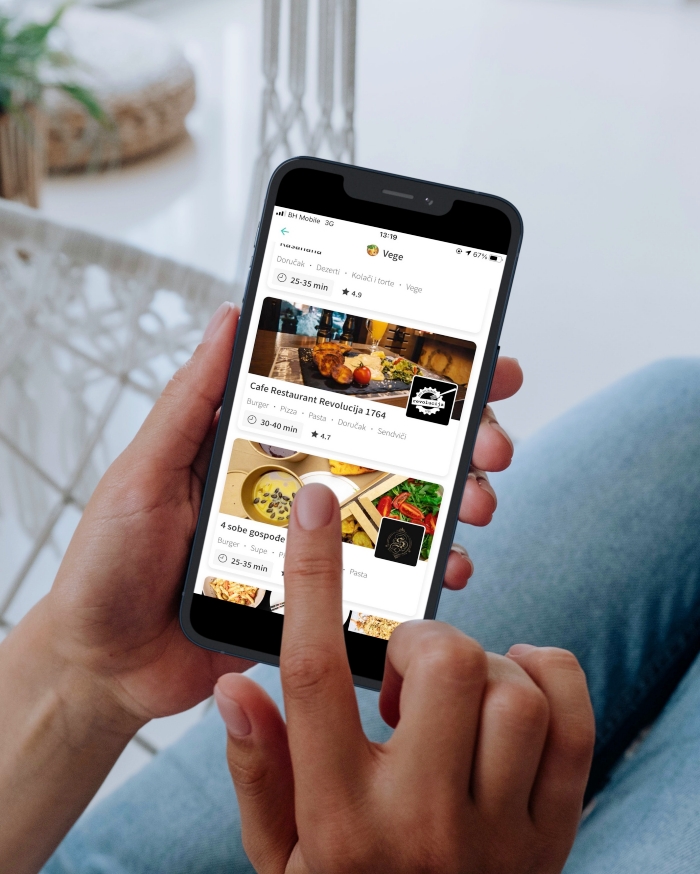 Probali smo ukusna vege jela u Sarajevu koja možete naručiti preko online platformi i ovo su naše top preporuke