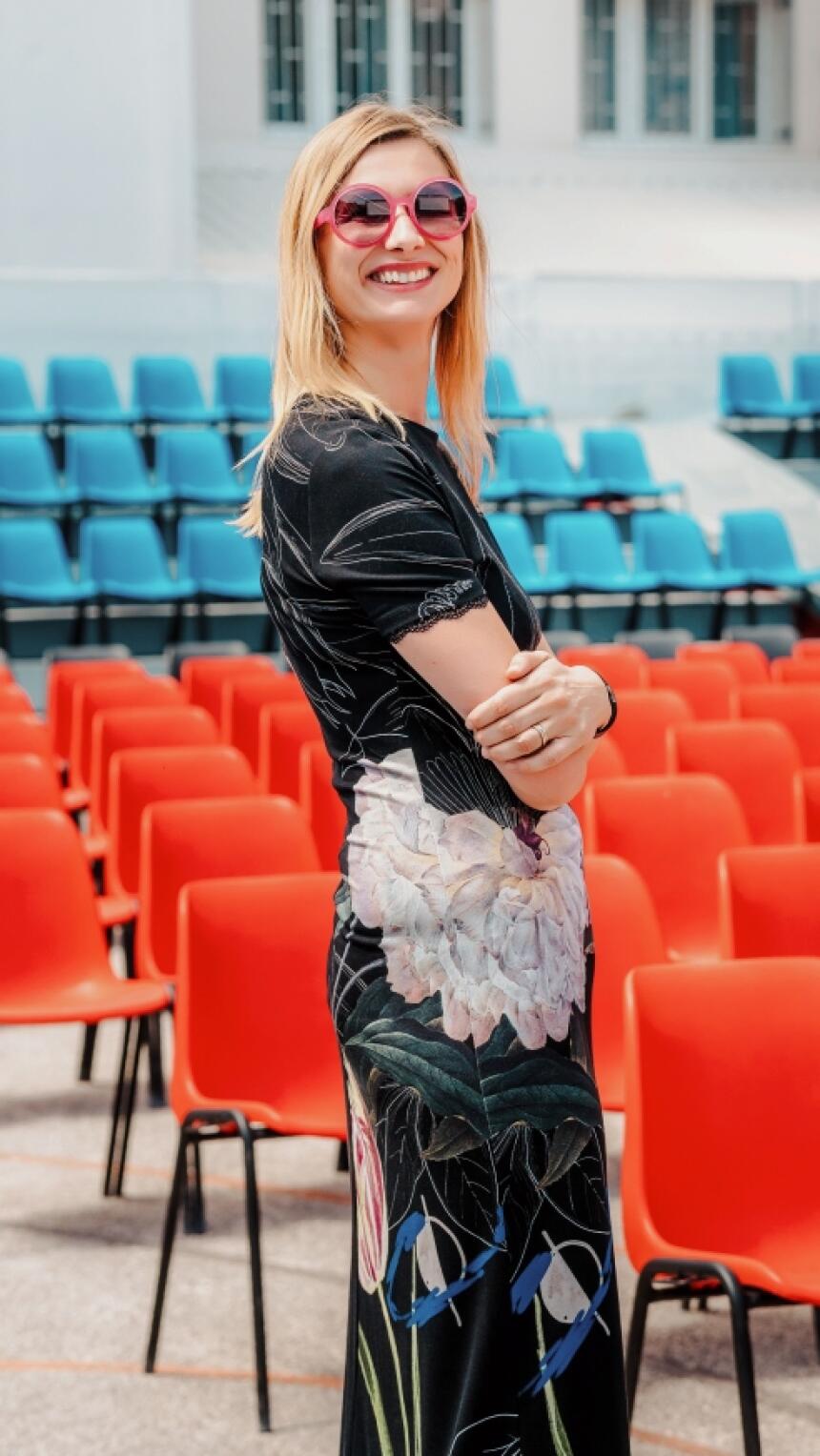 Proveli smo dan s Elmom Tataragić, zavirili u backstage priprema za SFF i razgovarali o počecima, timskom radu i filmu