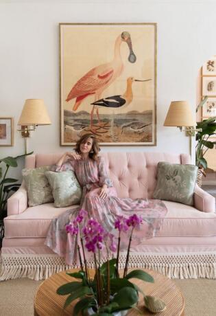Pink zidovi, flamingosi, tropski uzorci... Ova blogerica ima zabavan i chic apartman u kojeg smo se instant zaljubili