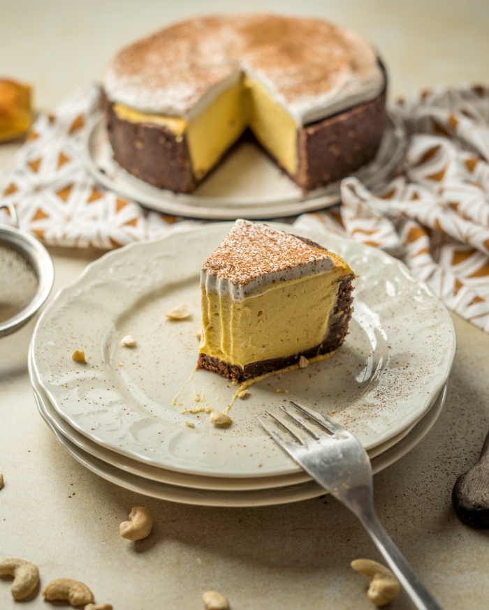 Savršen desert: Ovaj recept za cheesecake sa bundevom, kikiriki puterom i kokosom ćete praviti svaki dan