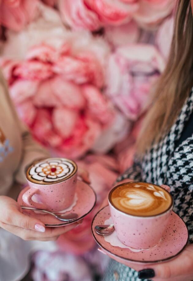 Uz ukusne kolače i omiljenu kafu, Sweets & Co ima novu ponudu koja je savršena za druženje sa frendicama