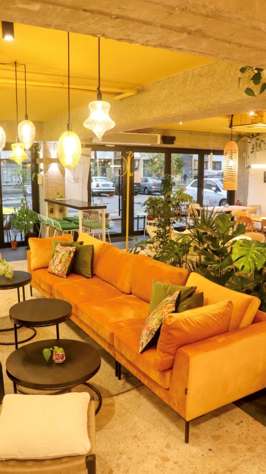 Foto priča: Zavirili smo u novu lokaciju „Zdravo“ u Sarajevu gdje možete probati novi hit napitak Pink Latte