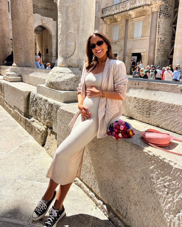 Trudnički stil: Neka vam ova blogerica bude inspiracija za stylish i udobno ljeto