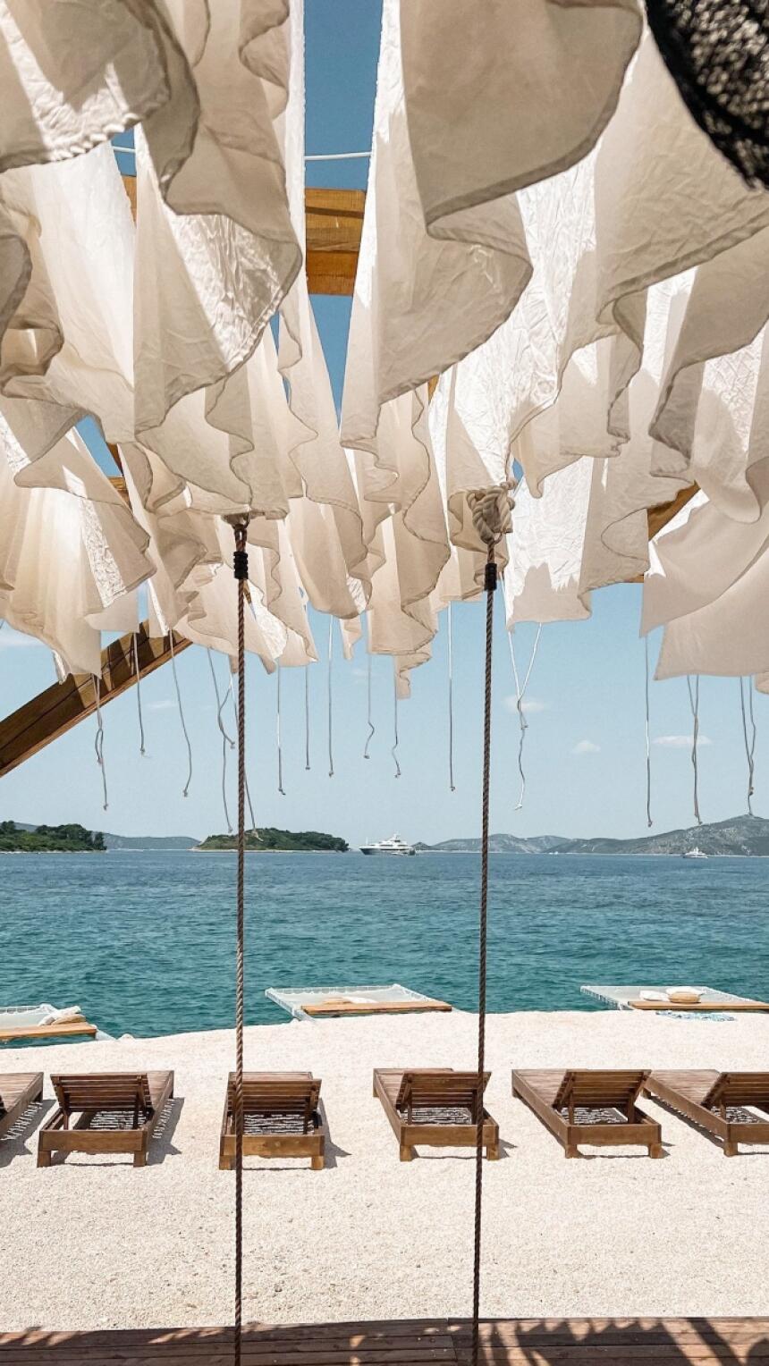 U blizini Splita nalazi se najljepši beach bar u Hrvatskoj. Evo i zašto.