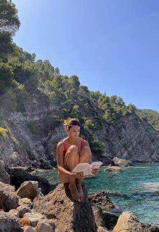 Knjige za plažu: 4 najbolje od kojih se nećete odvojiti.