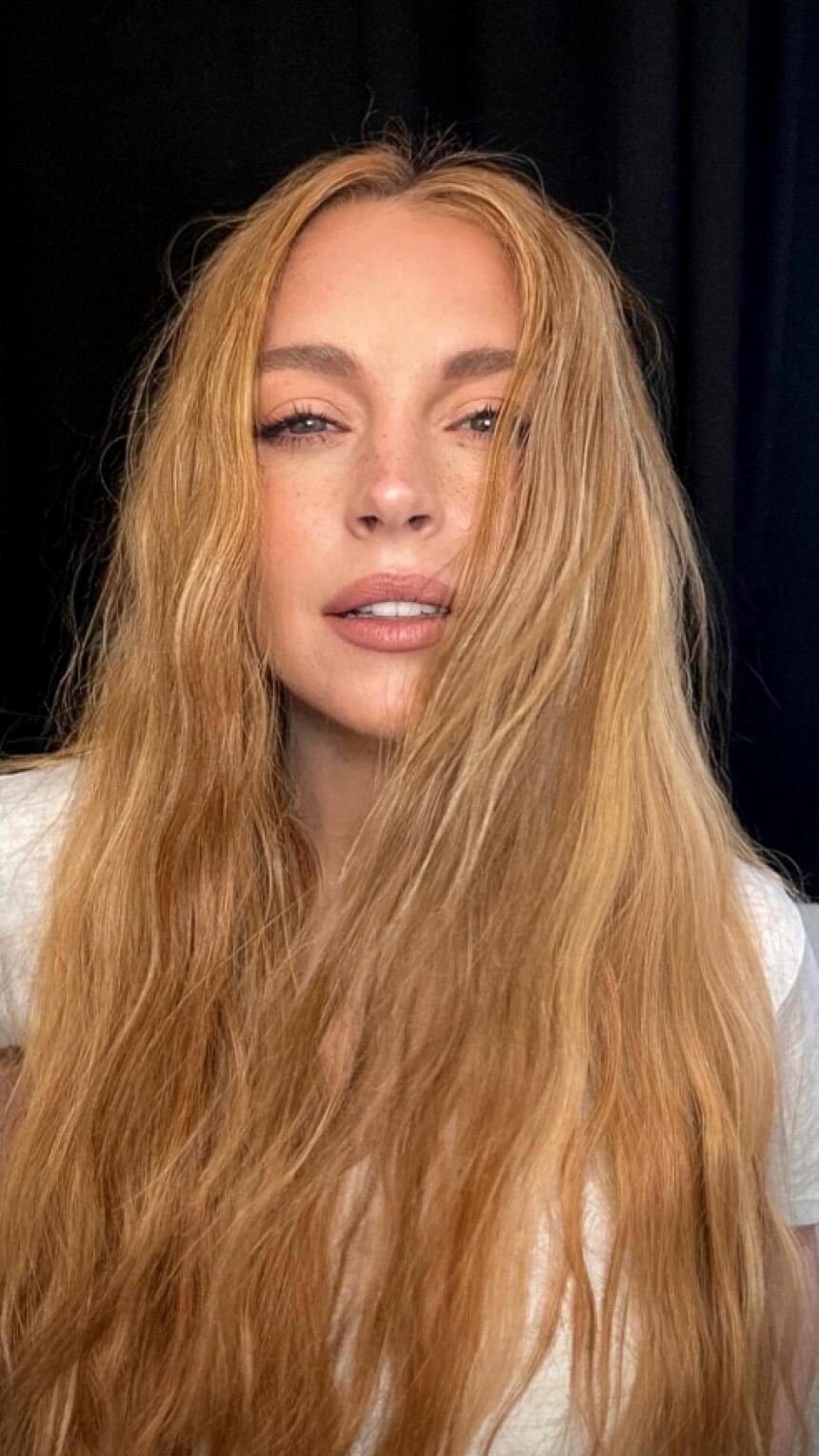 Lindsay Lohan i njena boja kose ponovo osvajaju! Ovo je look koji sada želimo.
