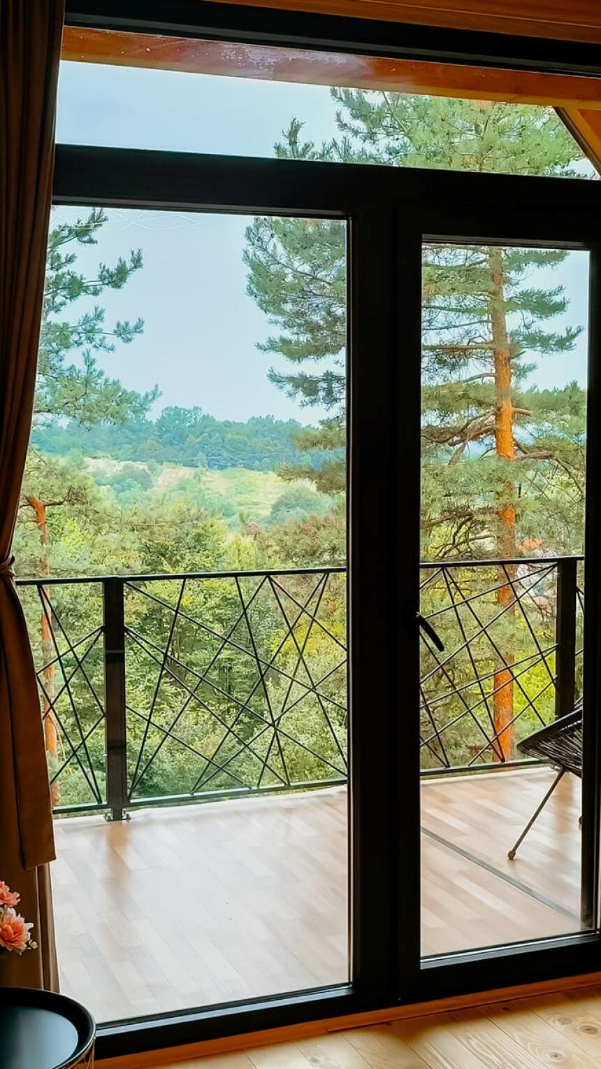Nećete vjerovati kakav pogled ima ova planinska kućica: Idealno mjesto za buđenje!