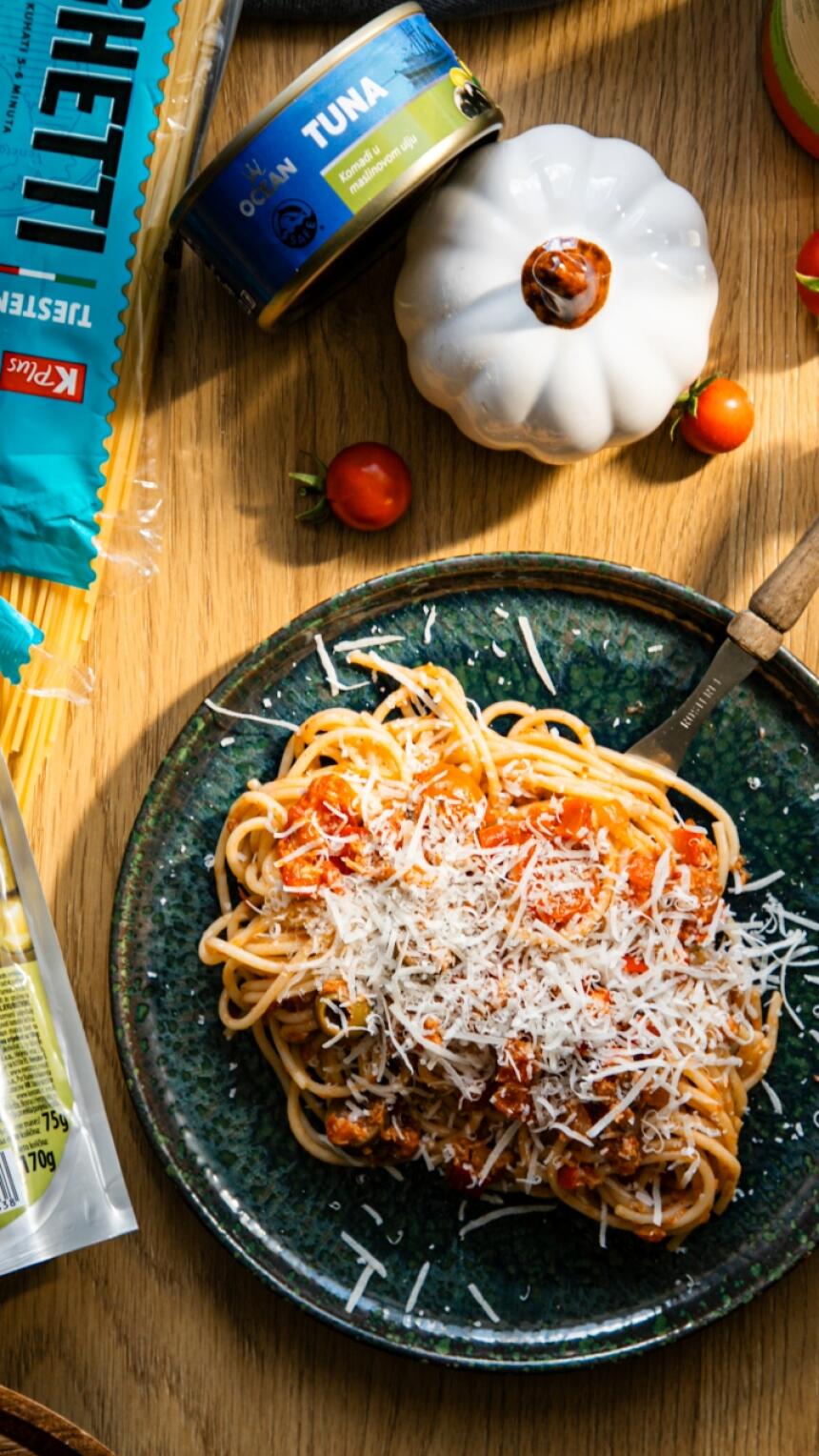 Gosti stižu, a frižider prazan? Ovaj brzi recept sa špagetima i tunom će vas spasiti!
