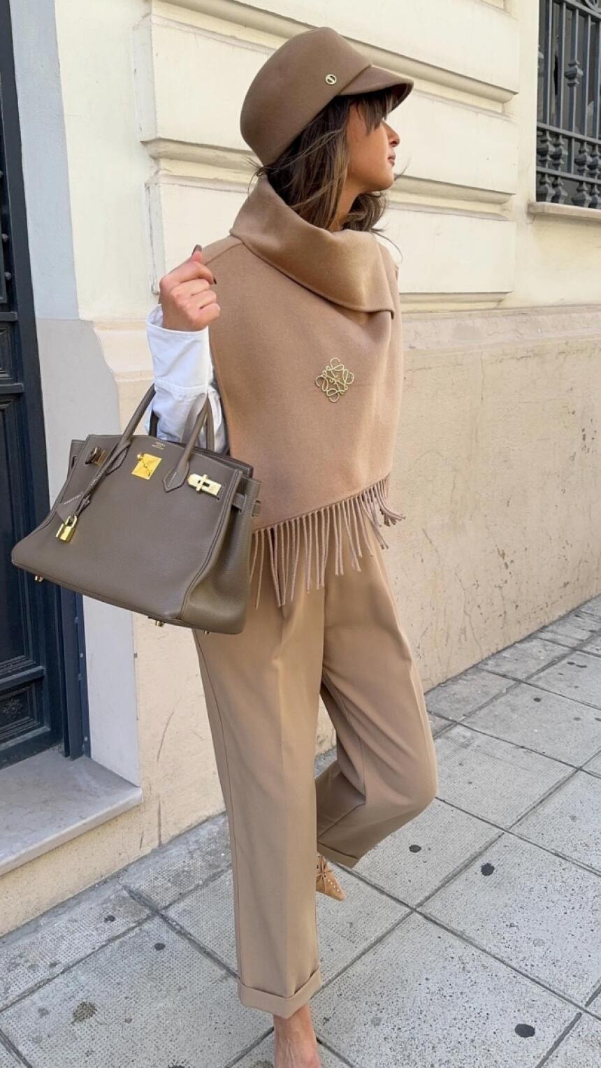 Pelerina o kojoj svi šapuću: ZARA model s resama za elegantan i drugačiji stil