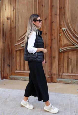 Prsluci su mini trend proljeća. Imamo prijedloge za kombiniranje + shopping preporuke!