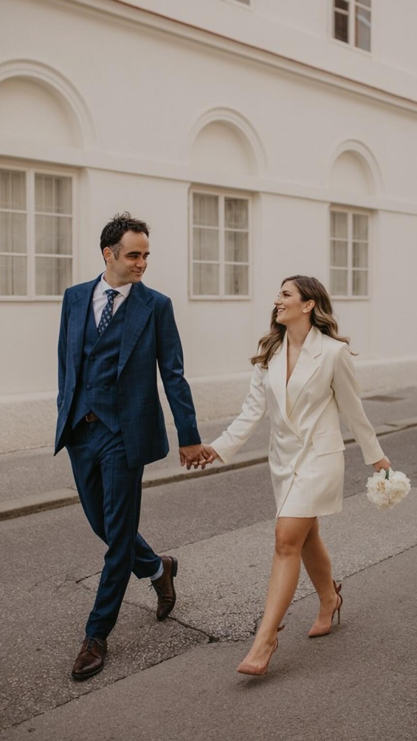 Mirna Dizdarević Rogić je za vjenčanje birala nešto drugačiju kreaciju domaćeg brenda. Otkrila nam je detalje.