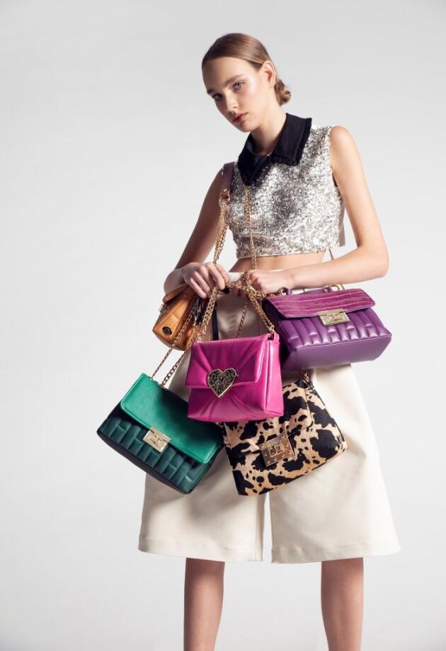 Povodom svog desetog rođendana Lovely Bags predstavlja i novu slavljeničku kolekciju torbi