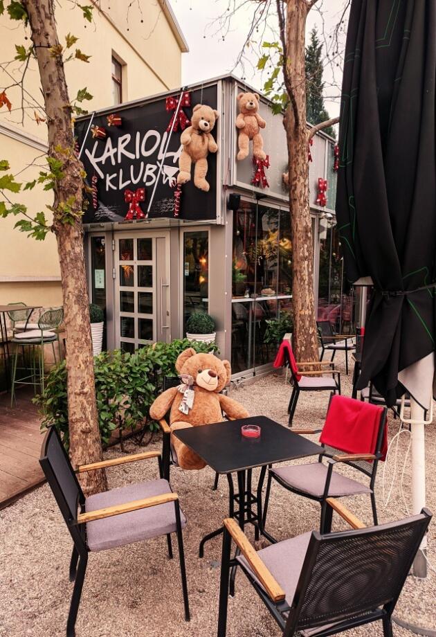 Kariola Klub u Mostaru: Topli čaj u društvu medvjedića kao najslađi početak dana