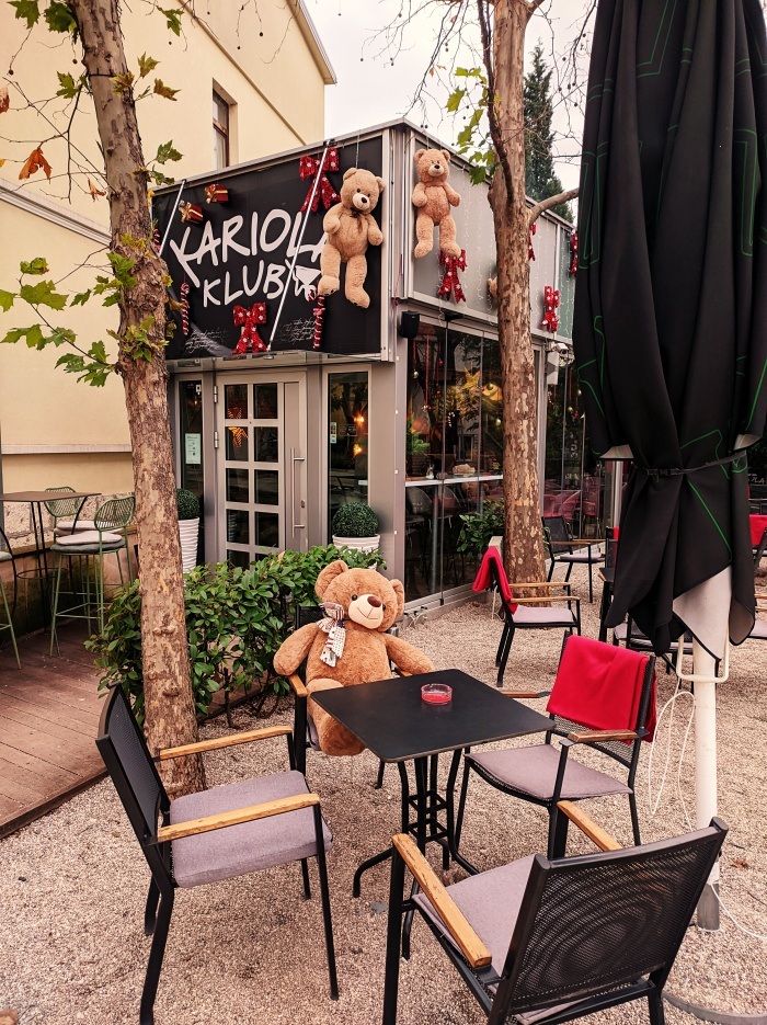 Kariola Klub u Mostaru: Topli čaj u društvu medvjedića kao najslađi početak dana