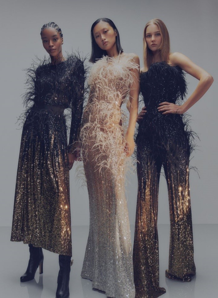 Šljokice, perje i volani samo su uvod u Elie Saab Pre-Fall 2022 kolekciju koja izgleda wow!