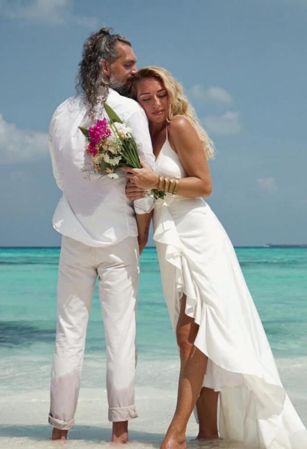 Zavirili smo na opušteno i romantično vjenčanje Amre i Dine na Maldivima