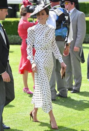 Što Kate Middleton nosi svake jeseni? Izdvajamo 10 svevremenskih komada!