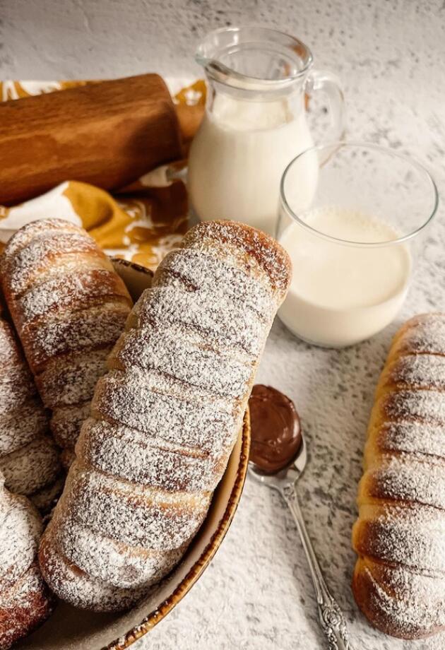 Jednostavan recept za slatke kiflice s Nutellom kojima neće odoljeti ni jedan član porodice!