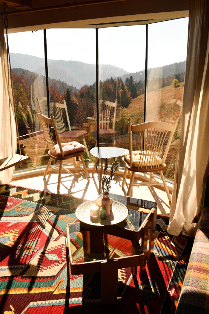 Little Cottage Dream: Osvojite noćenje za sebe i prijateljicu u preslatkoj kolibi u Ponijerima s prekrasnim pogledom!