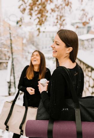 Udobna i nosiva, nova KAUR kolekcija, spaja najbolje od mode i yoge