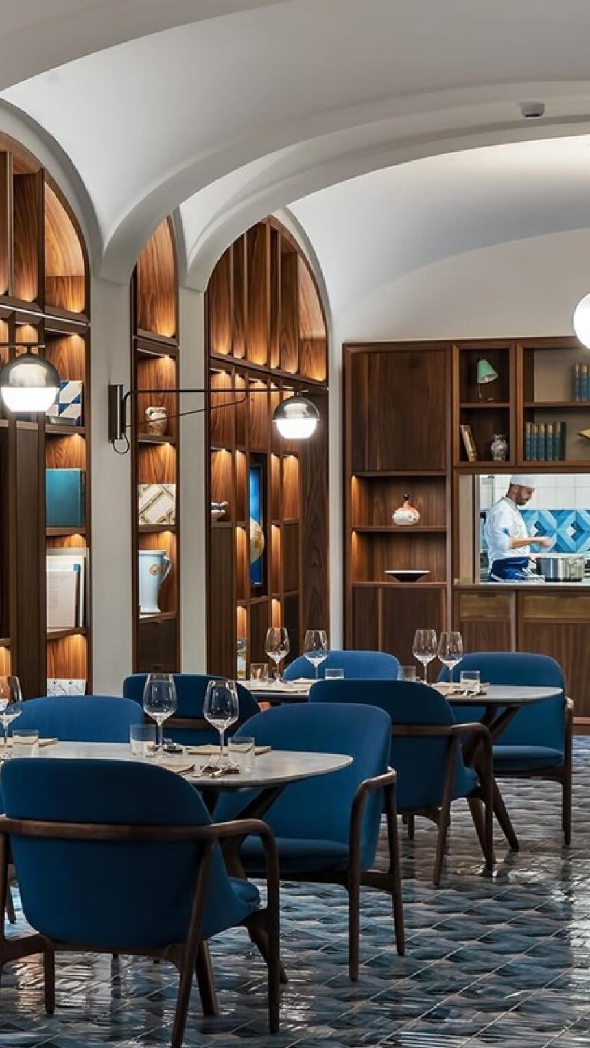 Komadi namještaja bh. brenda Artisan dio su ovog prekrasnog hotela na obali Italije