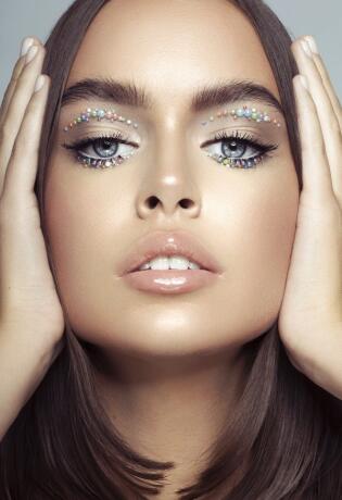 Naida Đekić, profesionalna makeup umjetnica s nama je podijelila 3 omiljena make up looka koja možete nositi i vi