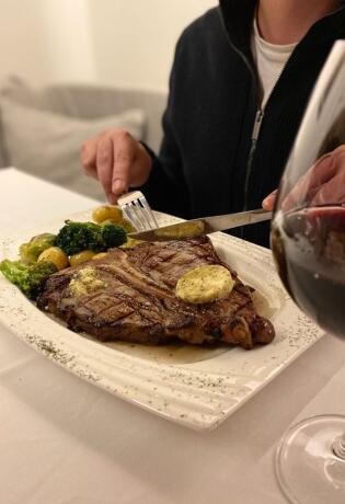 Bonjour.gourmet: U Sarajevu od sada možete probati originalni američki steak u novom ruhu restorana "Zembilj"