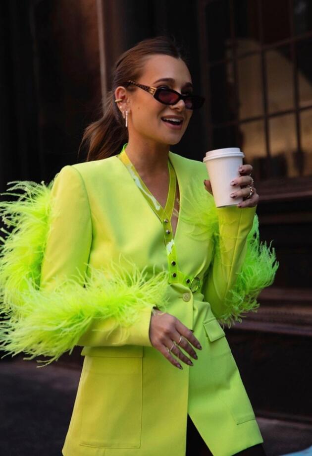 Trend report: Neon zelena vlada proljetnim outfitima! Evo kako je nositi.
