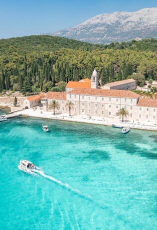 Otok Badija u Hrvatskoj na kojem će vas dočekati jeleni je na našoj #travel list