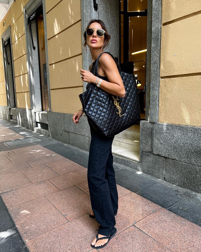 Od poznatih dama do modnih insajderica, svi nose ovu YSL tote torbu