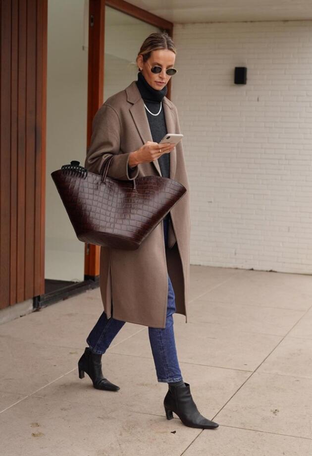 Ako volite chic i jednostavne outfite, onda ćete voljeti i modna izdanja ove stylish cure!