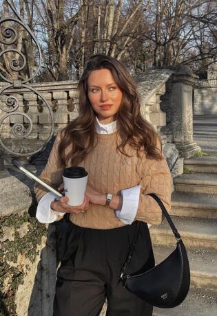 10 ideja za kombinovanje džempera i košulje kroz outfite