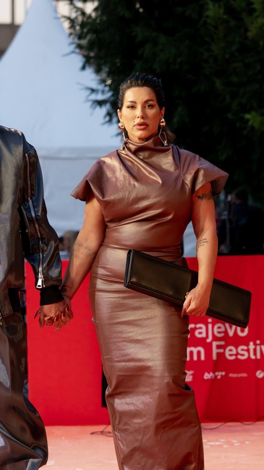 Seka Aleksić na crvenom tepihu Sarajevo Film Festivala u Rick Owens kreaciji