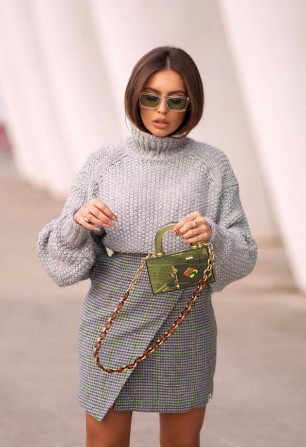 Pogledajte kako Donna Lugonja kombinira suknju popularnog bh. brenda u zimski look