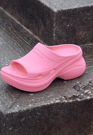 Balenciaga x Crocs: cipele koje neće proći nezapaženo