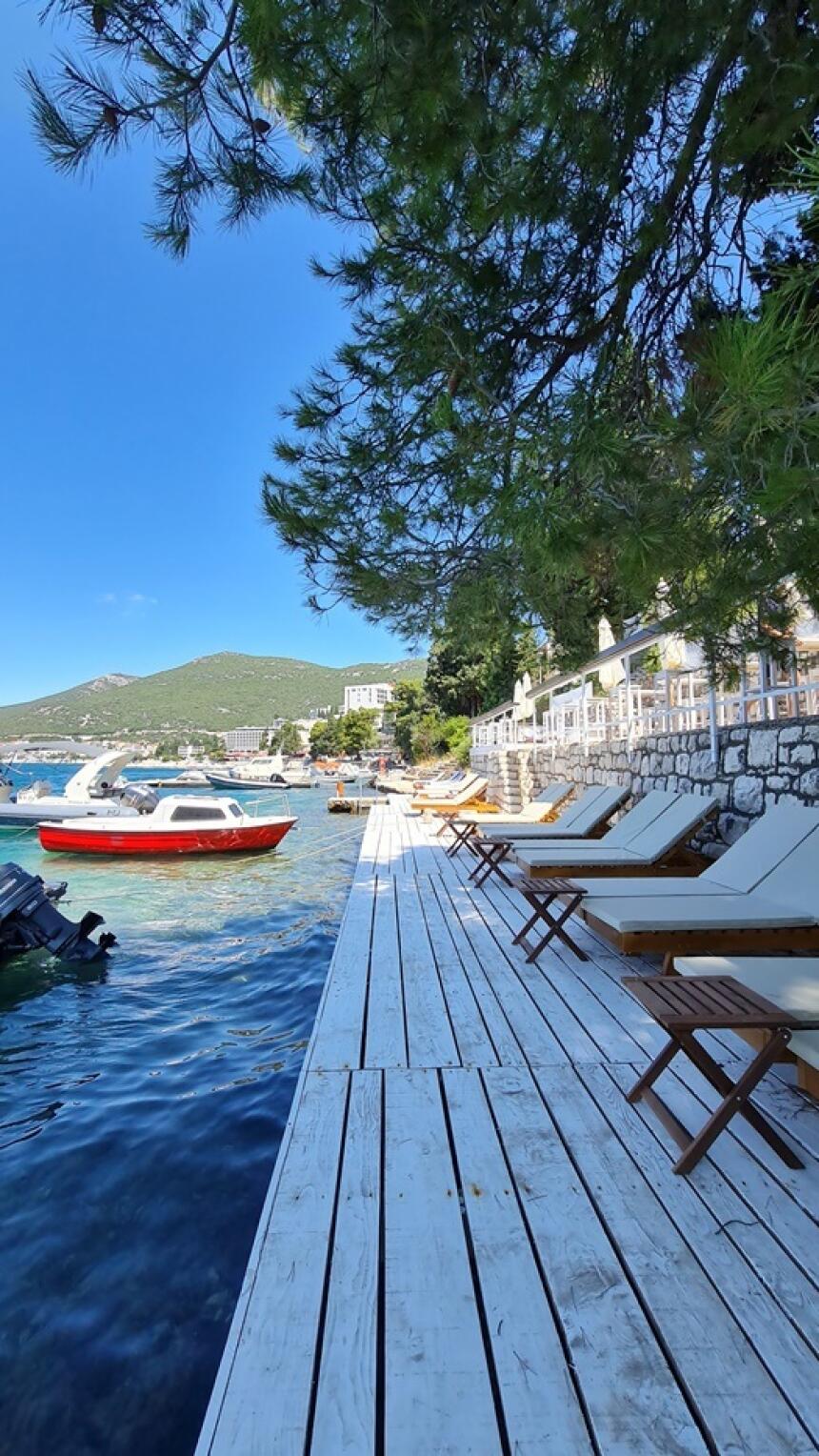 Ovaj beach bar u Neumu mjesto je za istinski ljetni užitak
