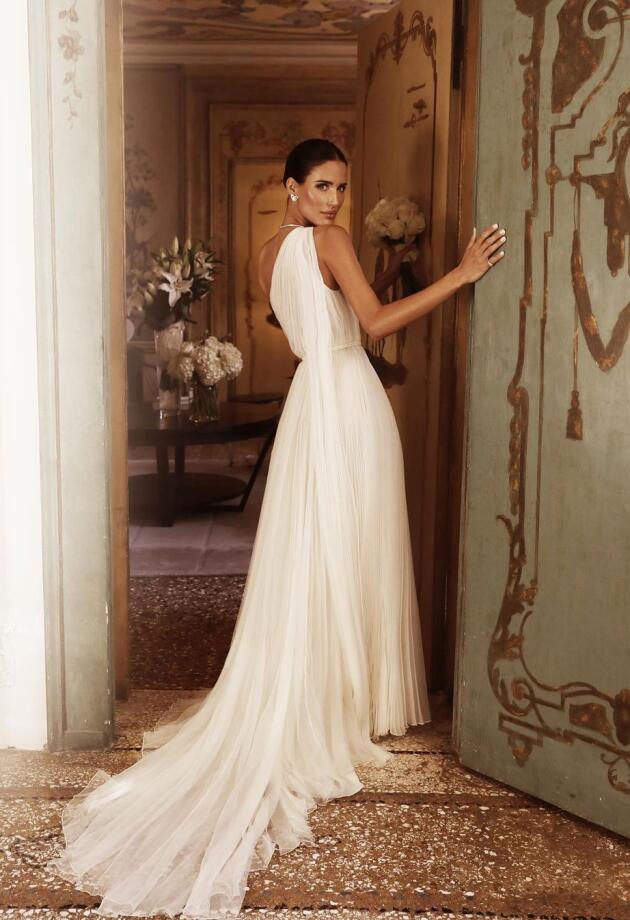 New York Bridal Fashion Week: 3 modna trenda koja će osvojiti buduće mladenke