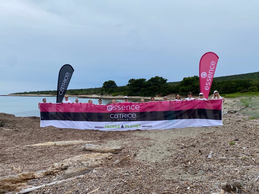 Ovako je izgledala akcija čišćenja plaža koju su organizirali drogerijski brendovi