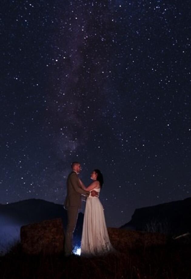 Fotografije s vjenčanja ovog para nastale su pod noćnim nebom Bjelašnice