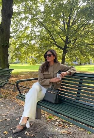 Kratka jakna old money stila koja će svaki look učiniti sofisticiranim i elegantnim